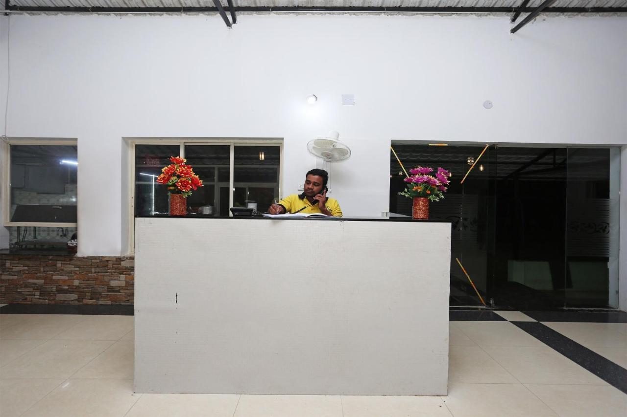 Oyo 26670 The Ranch Hotel Puri Luaran gambar