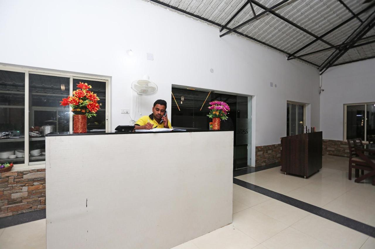 Oyo 26670 The Ranch Hotel Puri Luaran gambar